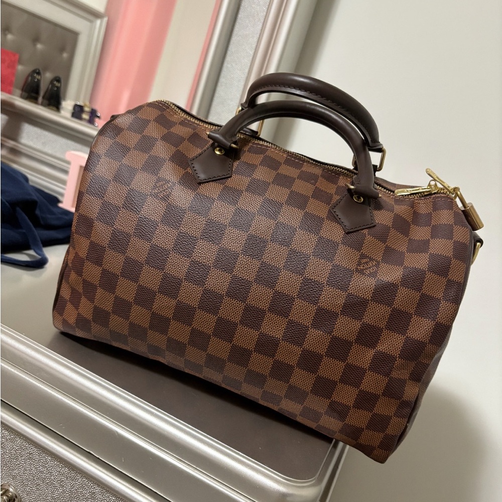 Louis Vuitton Tags with Black and White Accents